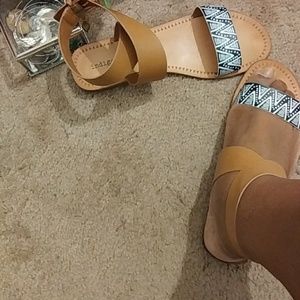 Indigo Rd. sandals. Sze 9.5